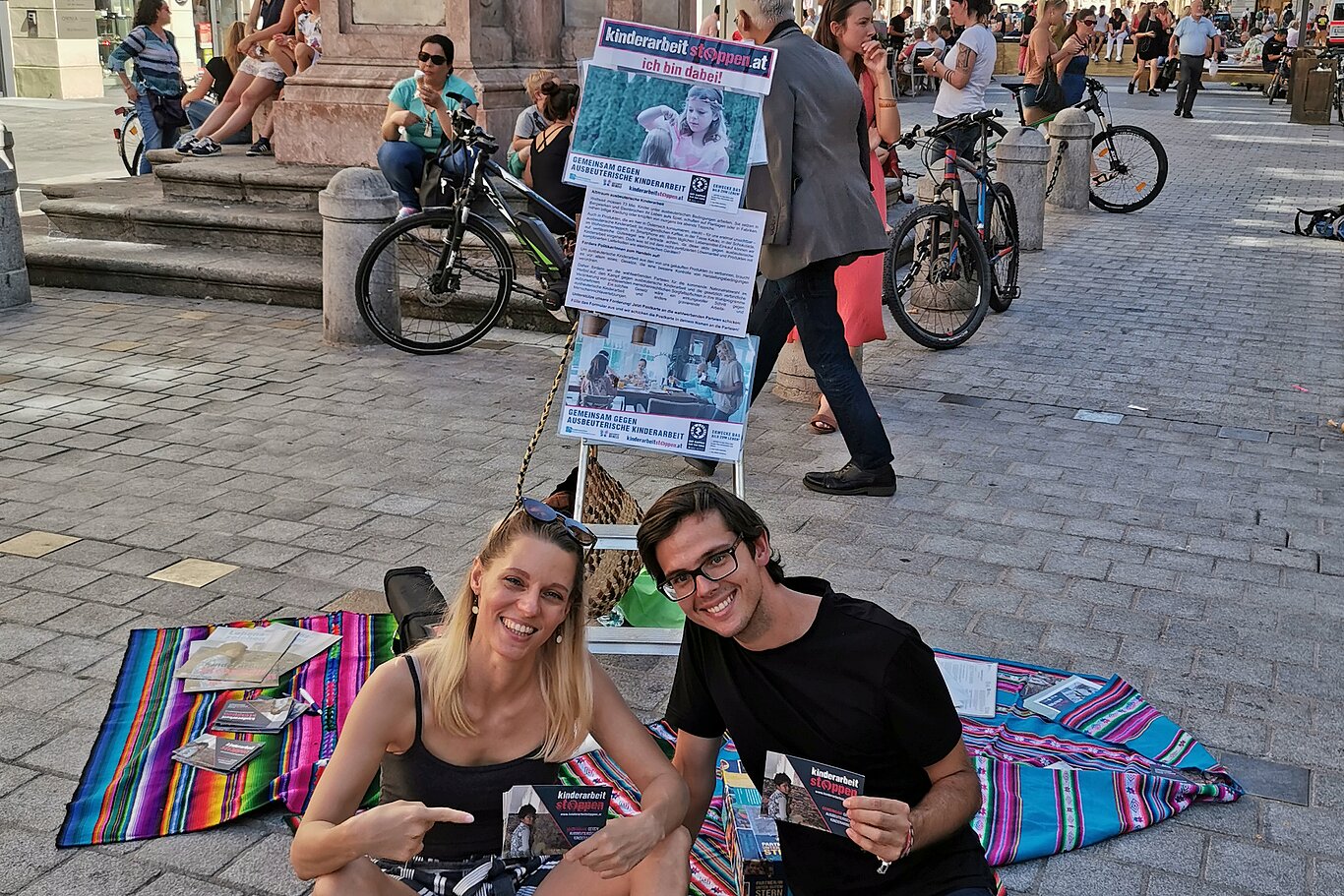 Postkartenverteilaktion im Juni 2019