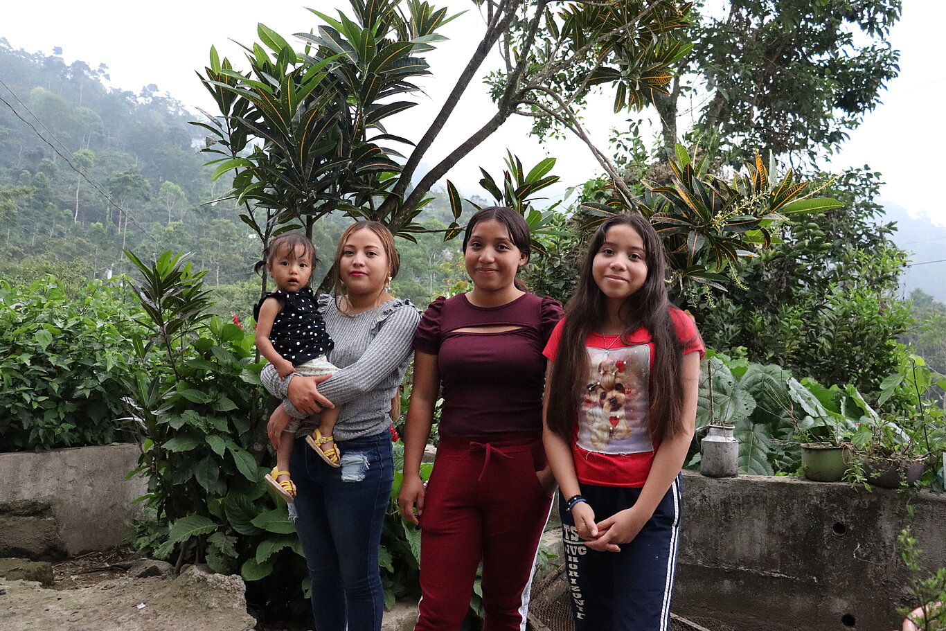 Jugendliche im Projekt "Unsere Erde" (Fundación Tierra Nuestra)